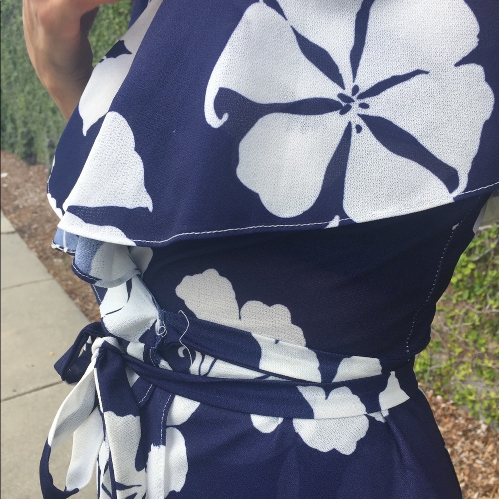 Frederick’s of Hollywood Wrap Dress - Picture 4 of 7